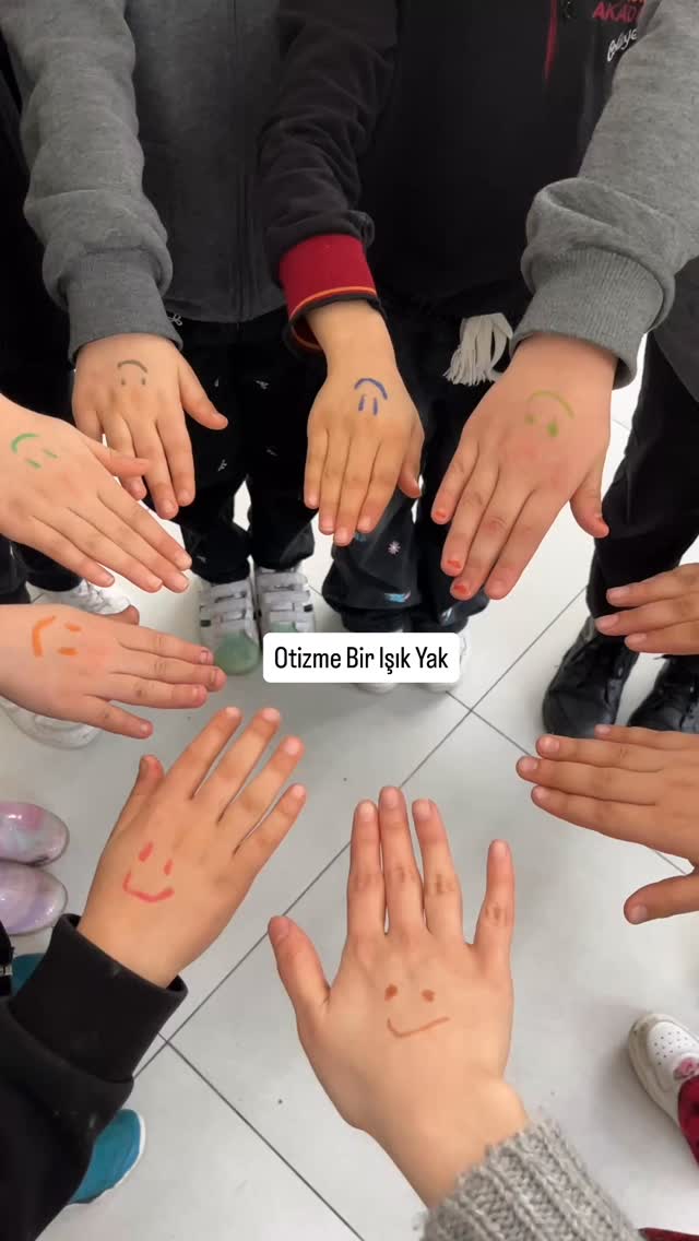 Bugün 2 Nisan Otizm Farkındalık Günü 💙
Her çocuk özeldir, her çocuk farklıdır.
Bazı arkadaşlarımız dünyayı biraz daha farklı hisseder, farklı görür… Ama bu onları eksik değil, özel yapar 🌟

Biz de bugün empati kurmayı, anlamayı ve birlikte daha güçlü olmayı öğrendik.
Farklılıklarımızla güzeliz 💙

#OtizmFarkındalıkGünü #2Nisan #FarklılıkGüzeldir #Empati #ÖzelÇocuklar BirlikteGüçlüyüz İlkokul Eğitim Sevgi Anlayış