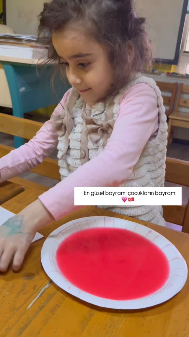 🇹🇷 Geleceğin umutları, bayrağımızın altında buluştu…
Bugün minik yüreklerimizle 23 Nisan’ın coşkusunu yaşadık.
Gözlerindeki ışık, yarınlarımızın en güzel habercisi.
23 Nisan Ulusal Egemenlik ve Çocuk Bayramı kutlu olsun! ❤️

#23Nisan #ÇocukBayramı #Geleceğimiz #bayraksevgisi